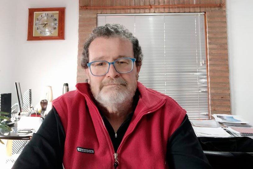 En este momento estás viendo Hablar de poesía en tiempos de pandemia con Chus Visor
