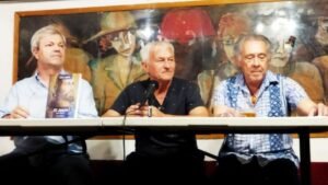 Lee más sobre el artículo Vidal Mario encendió en Granada las luces de un debate enriquecedor.