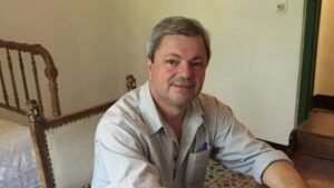 Lee más sobre el artículo José María Cotarelo vuelve a la Argentina para presentar «El nombre de las horas perdidas»
