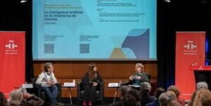 Lee más sobre el artículo La inteligencia artificial y la traducción automática no van a acabar con la enseñanza de idiomas