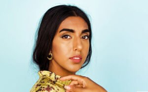 Lee más sobre el artículo La poesía valiente y conmovedora de Rupi Kaur