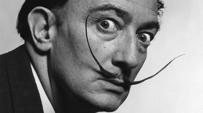 En este momento estás viendo Salvador Dalí: sueños surrealistas y la vida extravagante de un artista