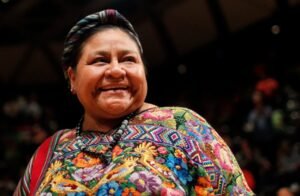 Lee más sobre el artículo Escritores indígenas: Voces que resuenan desde la tradición hacia el mundo contemporáneo