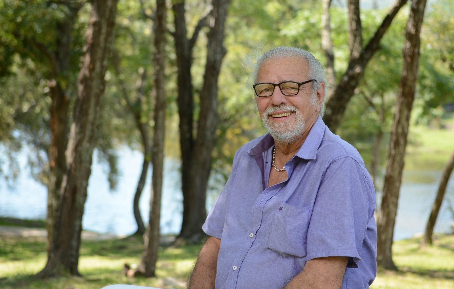 En este momento estás viendo Leopoldo Teuco Castilla y su nuevo libro: La balada de las máscaras