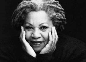 Lee más sobre el artículo Toni Morrison: La ganadora del Nobel que explora la identidad afroamericana