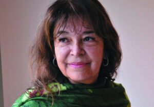 Lee más sobre el artículo Robotita, ¿podrá ser maestra?: un libro sobre inteligencia artificial y educación