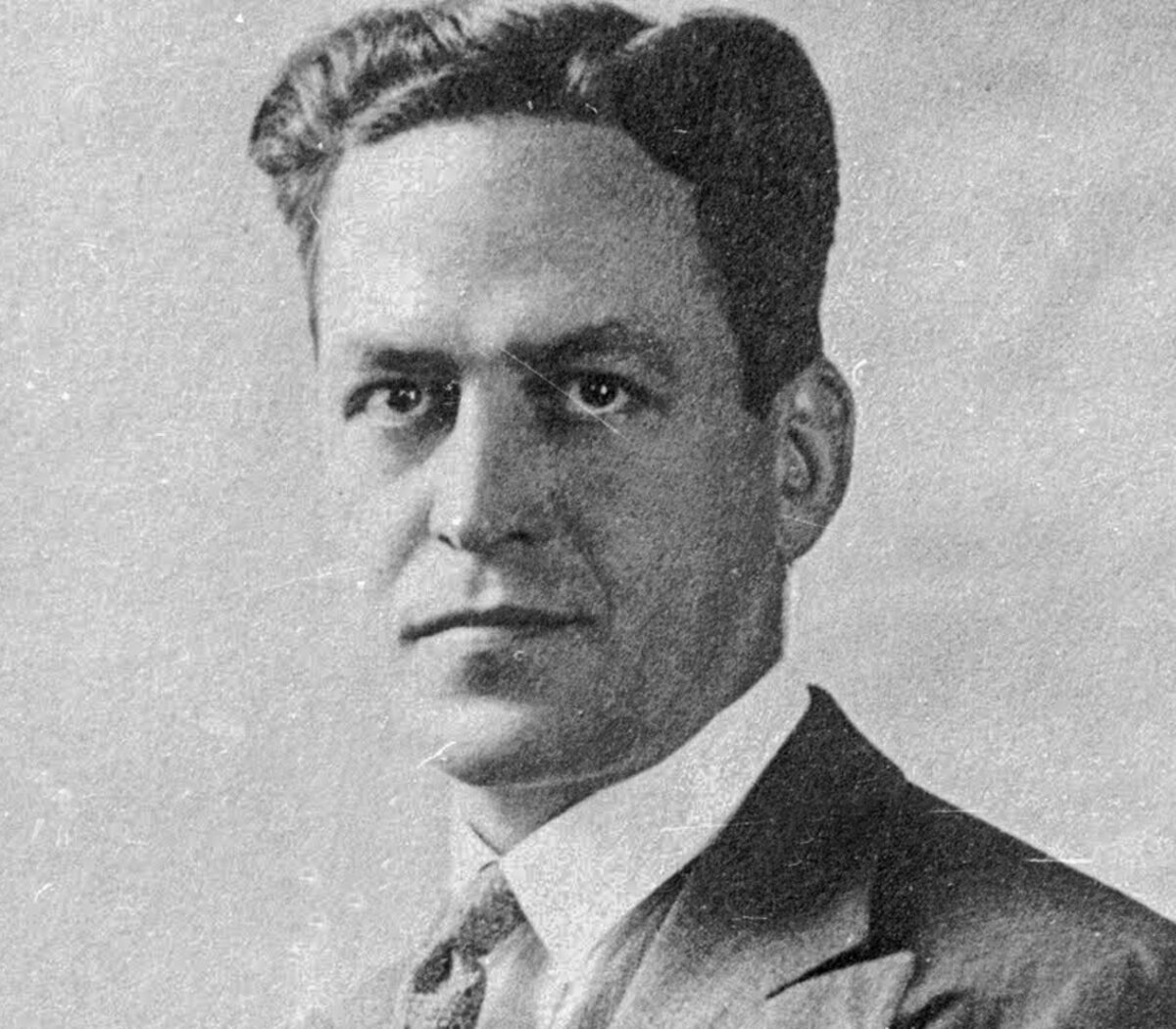 En este momento estás viendo Raúl Scalabrini Ortiz: un faro en la historia argentina