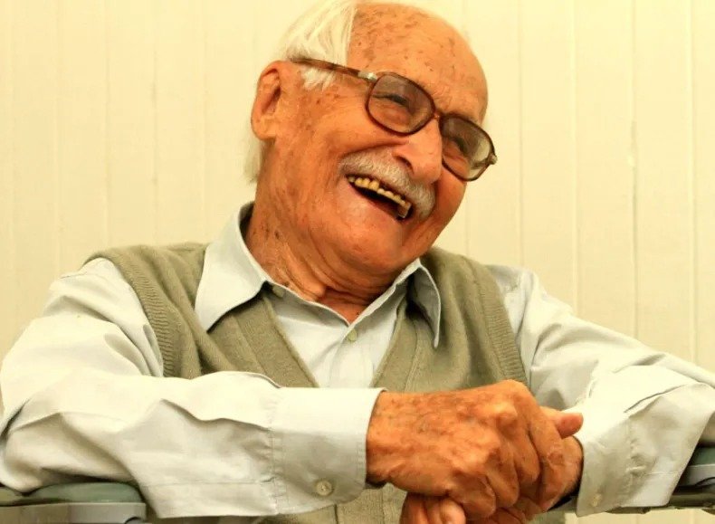 En este momento estás viendo Celebración del Día de la Poesía Chaqueña: Un homenaje a Aledo Luis Meloni
