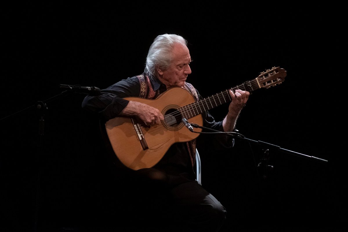 En este momento estás viendo A los 86 años, murió el famoso guitarrista francés Pedro Soler