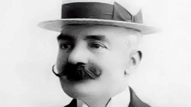 Lee más sobre el artículo Hoy cumpliría 162 años Emilio Salgari, el aventurero que cautivó a generaciones con sus historias