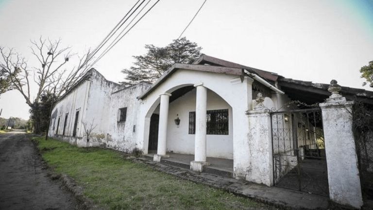Lee más sobre el artículo Neruda en Villa del Totoral y su visita a las cuevas de Ongamira