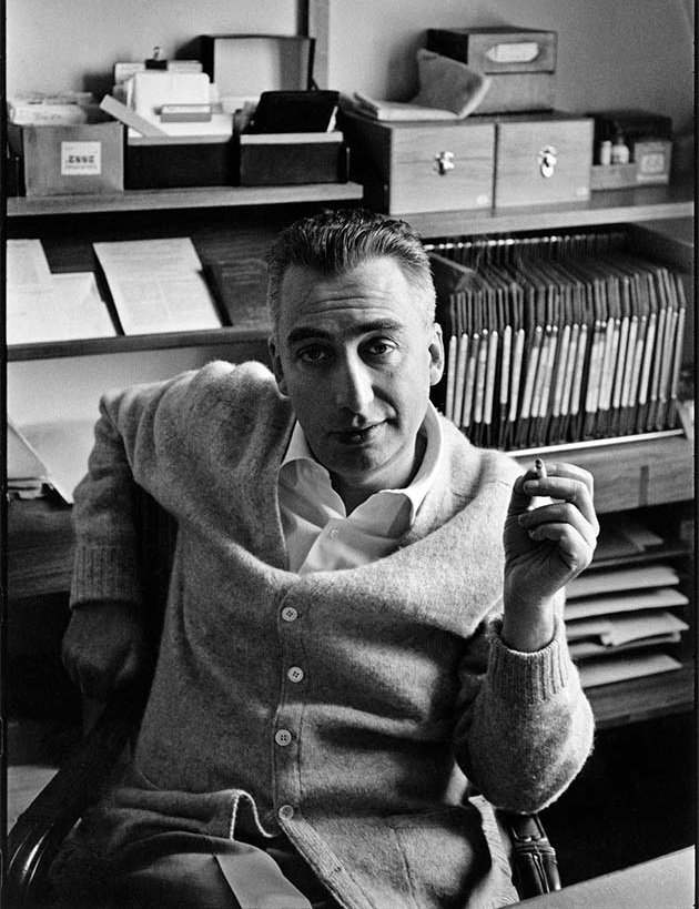 En este momento estás viendo «La muerte del autor» según Roland Barthes: una revolución en la crítica literaria