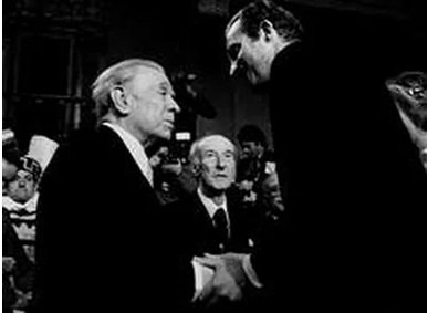 En este momento estás viendo Un día como hoy, pero de 1980, Jorge Luis Borges obtenía el Premio Cervantes