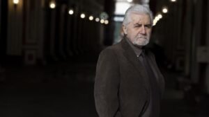 Lee más sobre el artículo Publicaron en Argentina “Viaje a Venecia”, novela gráfica de Enrique Breccia