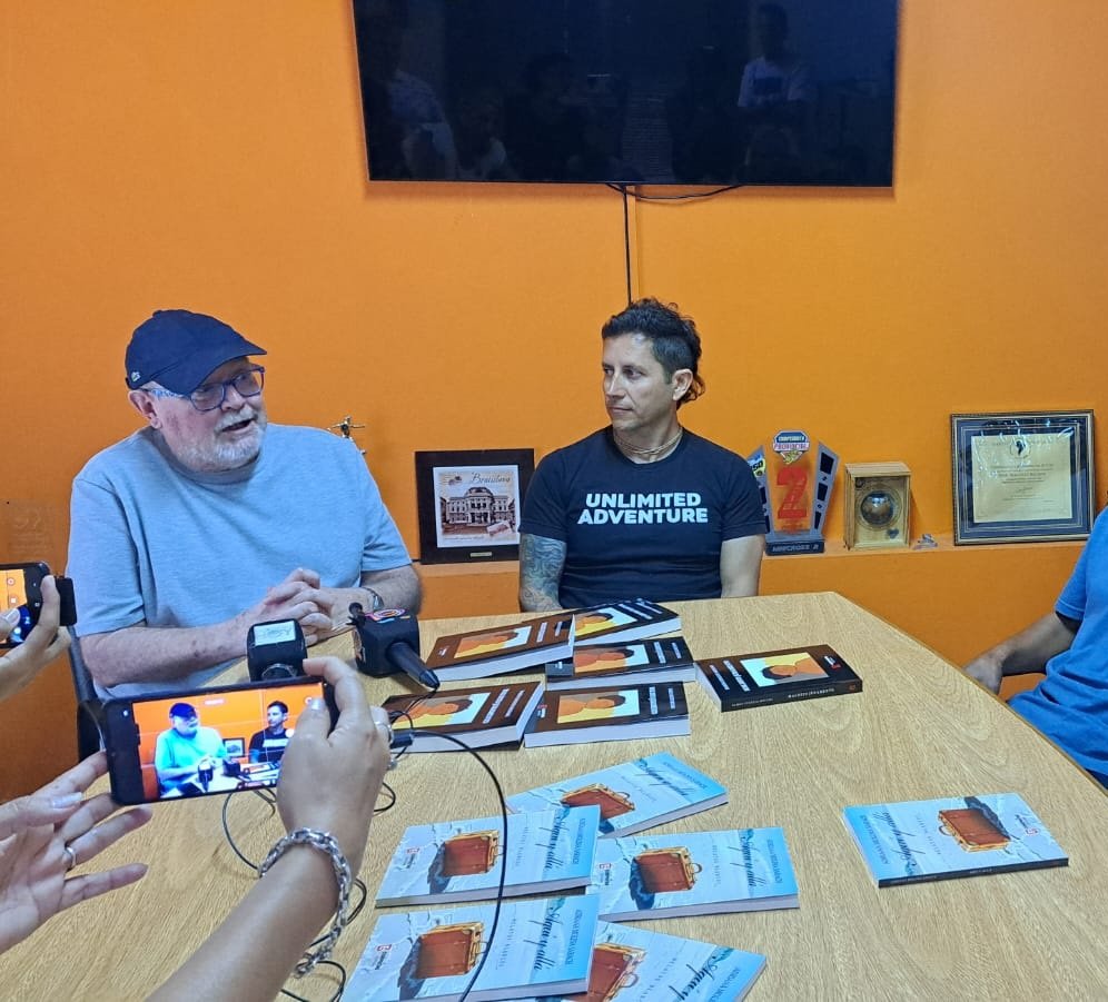 En este momento estás viendo Corprens Editora entregó los libros ganadores del Fondo Editorial de Carlos Paz