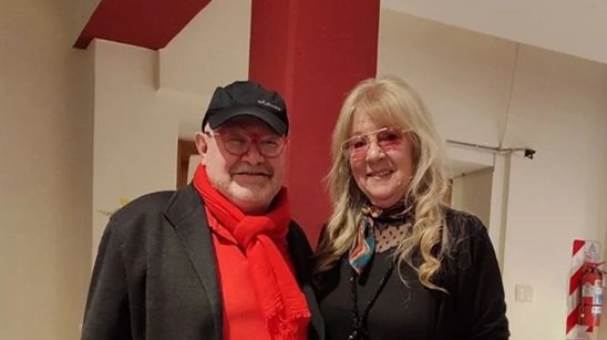 Lee más sobre el artículo «Suelta de Letras», el emblemático café literario de Salsipuedes, conmemora su cuarto aniversario junto a Pedro Solans.