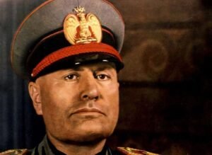 Lee más sobre el artículo El linchamiento de Mussolini y su eco en la literatura