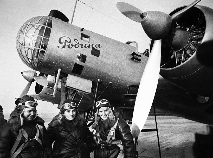Lee más sobre el artículo II Guerra Mundial y Las Brujas de la Noche: heroísmo tras el susurro de las escobas de combate